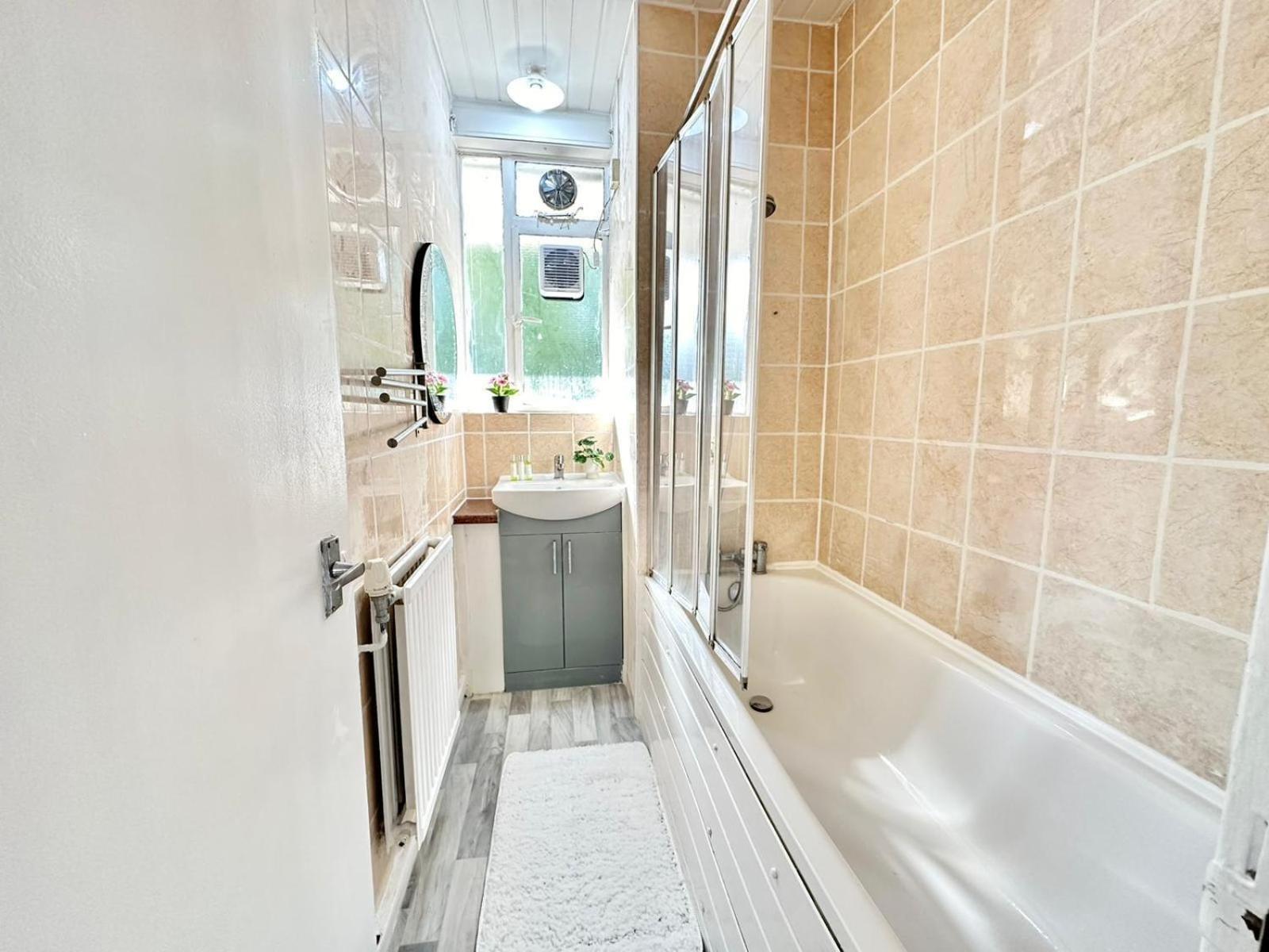 Lovely Two Bedroom In Paddington Appartamento