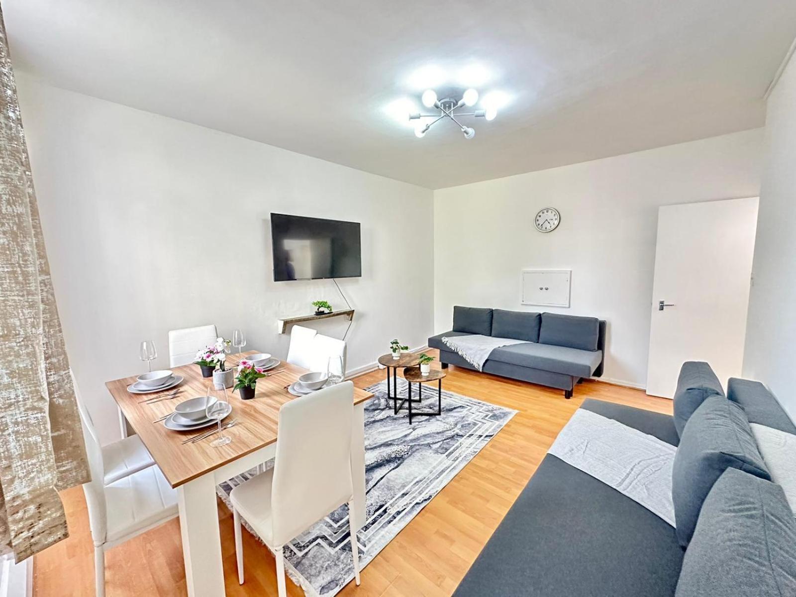 Lovely Two Bedroom In Paddington * Londra