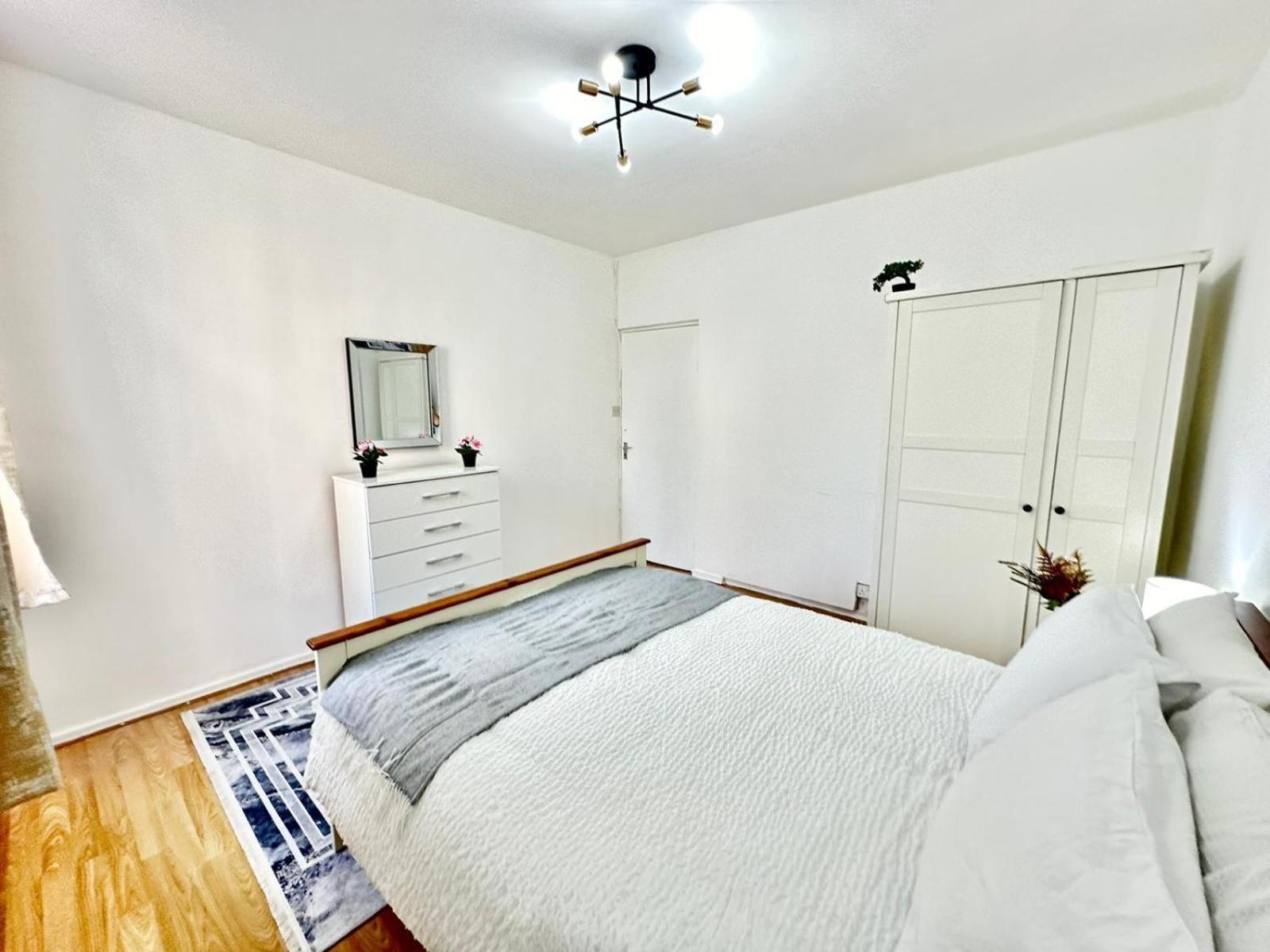 Appartamento Lovely Two Bedroom In Paddington